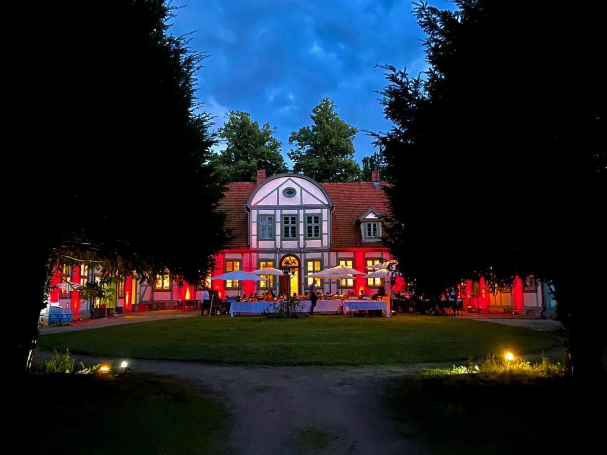 Jagdschloss Friedrichsmoor Neustadt-Glewe Buitenkant foto